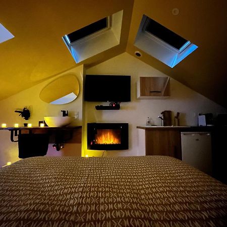 Appartement Le Nid D'Amour - Escapade Romantique à Dieppe Extérieur photo