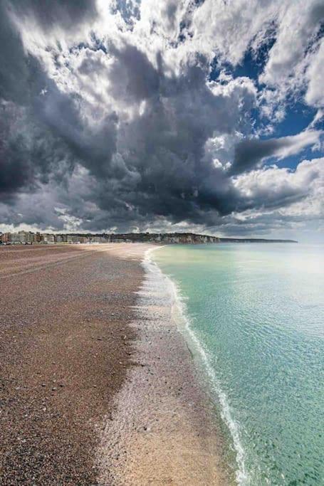 Appartement Le Nid D'Amour - Escapade Romantique à Dieppe Extérieur photo